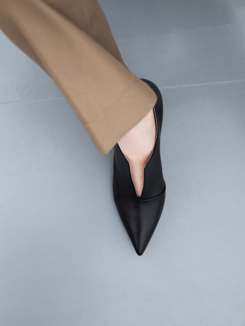 スリットショートブーティ 7522/AGU/BLACK