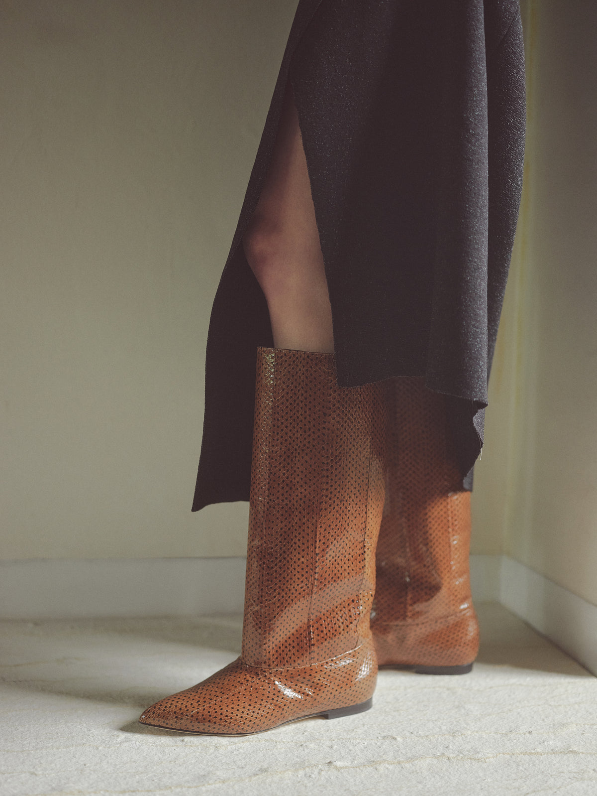 NEBULONI E. / ネブローニ オフィシャルサイト – nebulonie