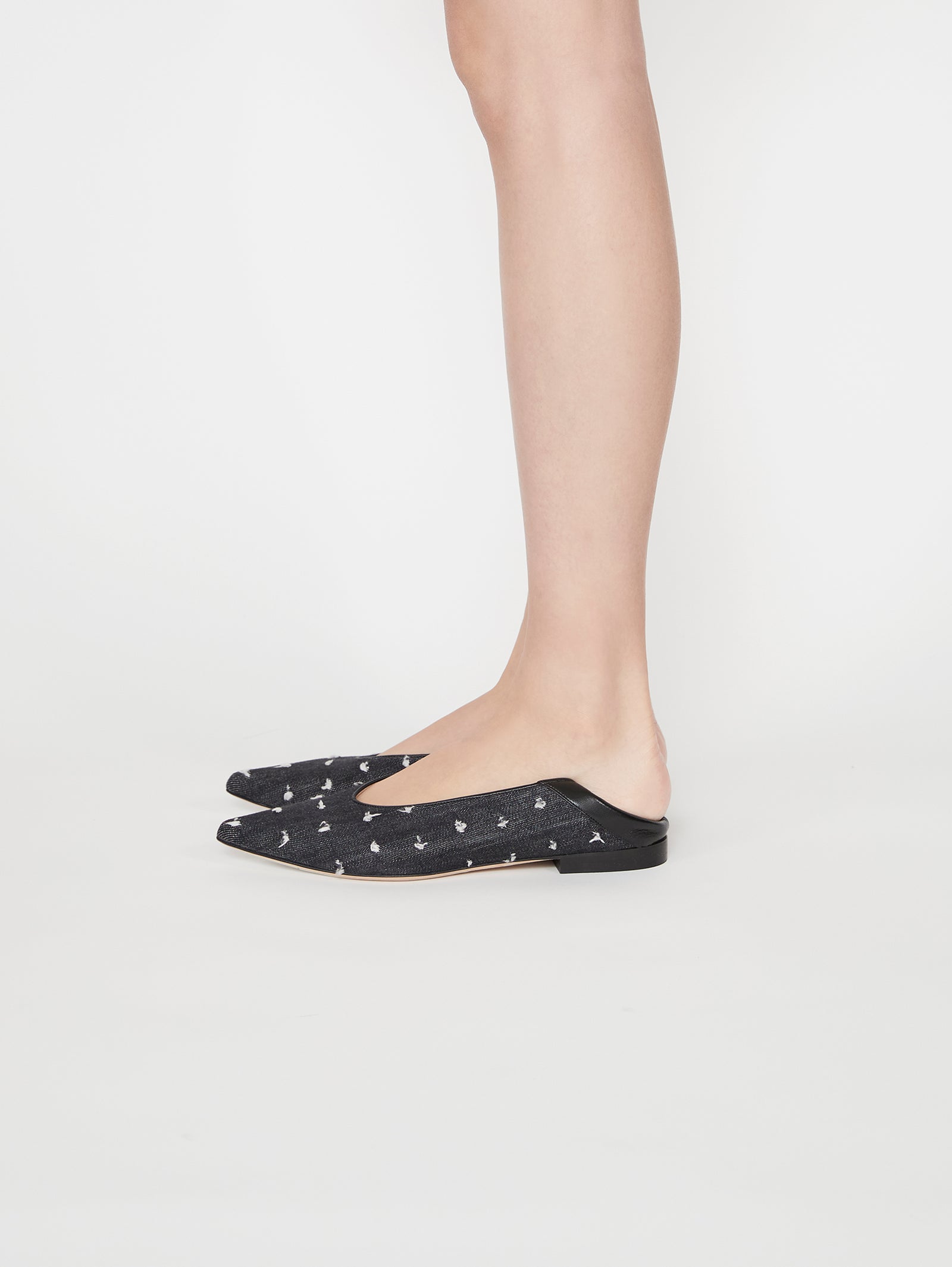 ネブローニ Nebuloni ミュール フラット 39 26cm ブラック Cinderella Price ¥51,040 – nebulonie