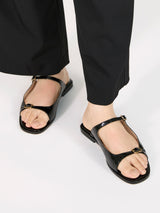 【予約】パテントフラットストラップサンダル 7625/MISS