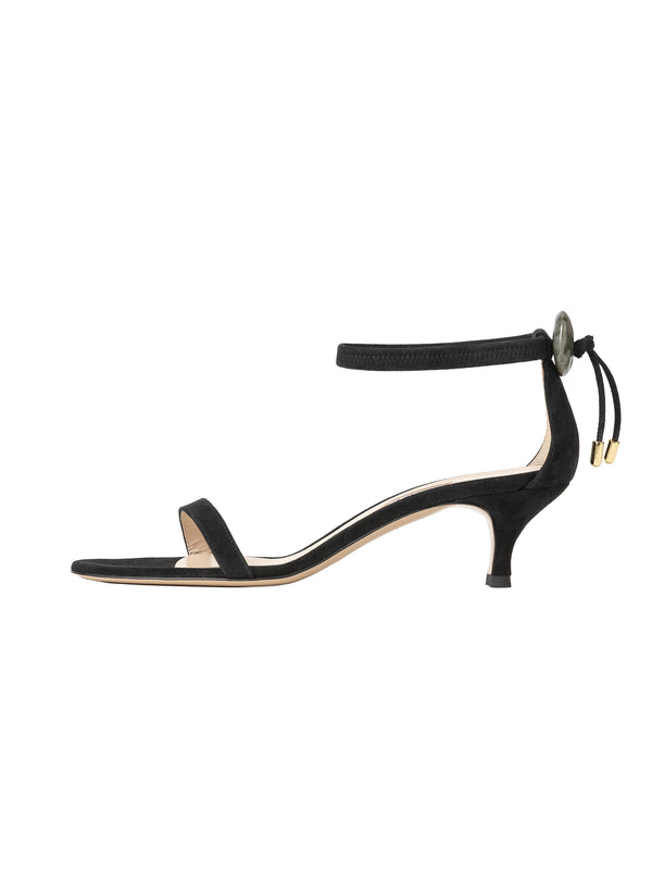 NEBULONI E. ブラックスエードミュール 35 TRUNKSHOWで出会った、 “私が選ぶ”今季の一足 ― SIZE REVIEW – nebulonie